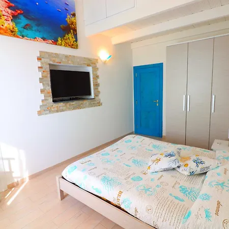 Captain Mike - De Vivo Realty Di Sorrento
