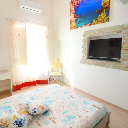 Captain Mike - De Vivo Realty Di Sorrento Meta