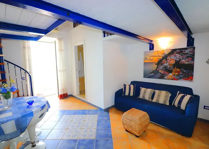 Captain Mike - De Vivo Realty Di Sorrento *