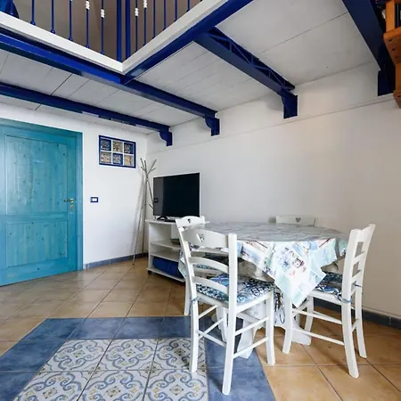 דירה De Vivo Realty - Captain Mike מטה