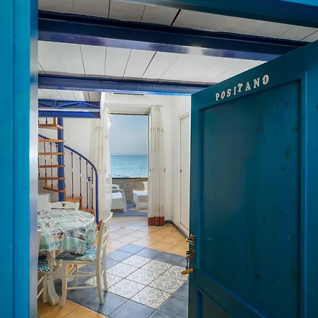 De Vivo Realty - Captain Mike Apartment *